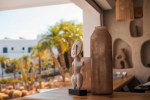 lambis studios and apartments