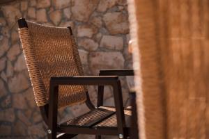 lambis studios and apartments