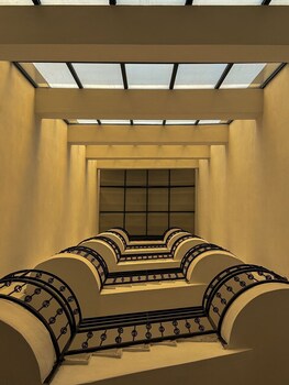 casa cleo suit hotel