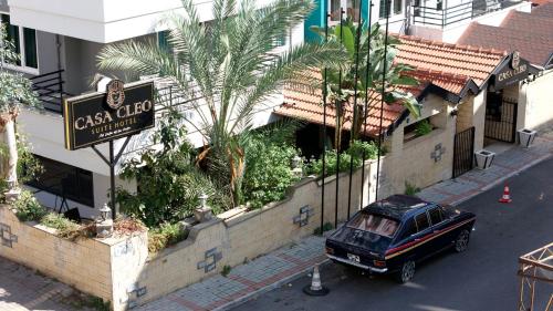 casa cleo suit hotel