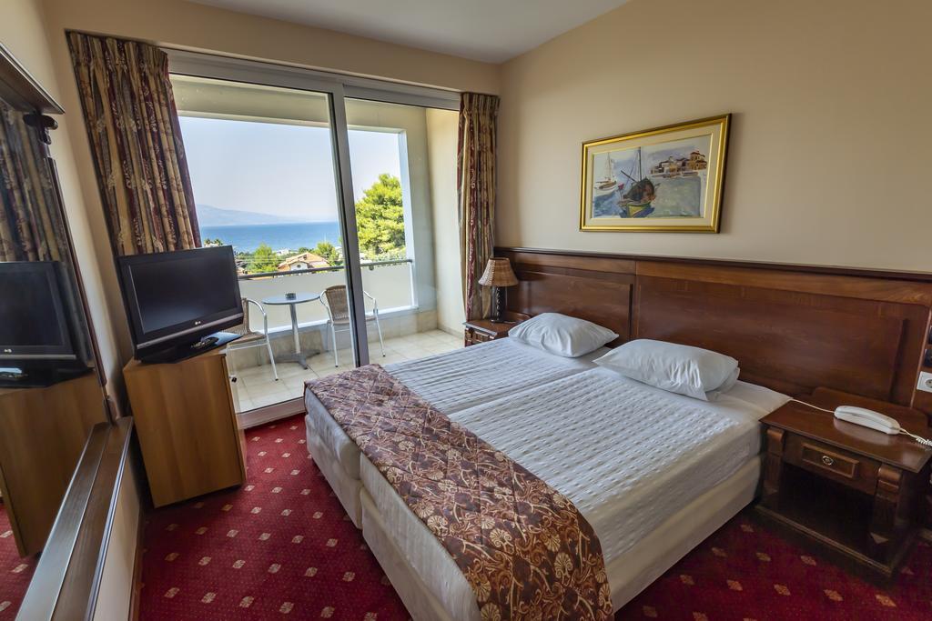 dolphin resort hotel and conference