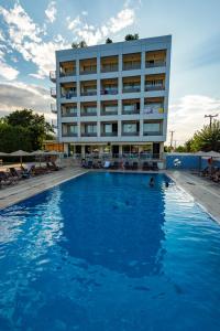dolphin resort hotel and conference