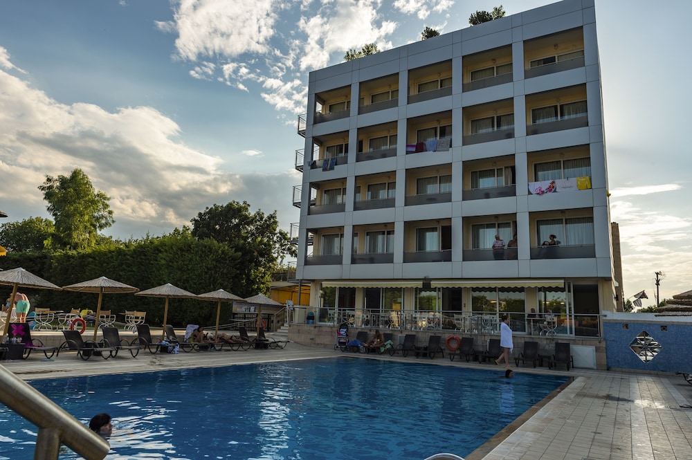 dolphin resort hotel and conference