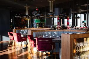 clarion hotel the hub