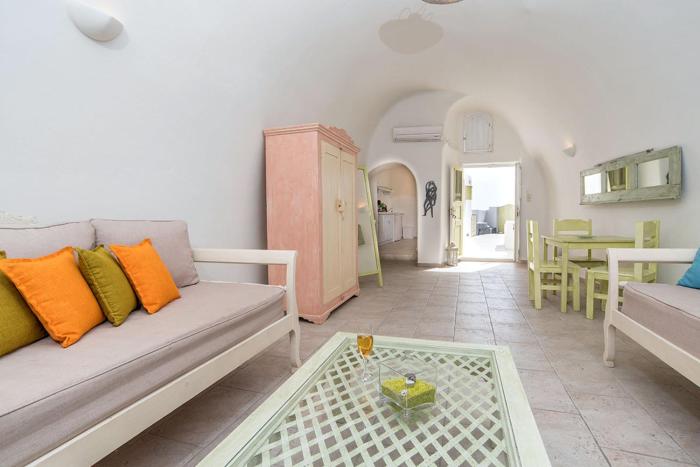 blue dolphins apartments and suites