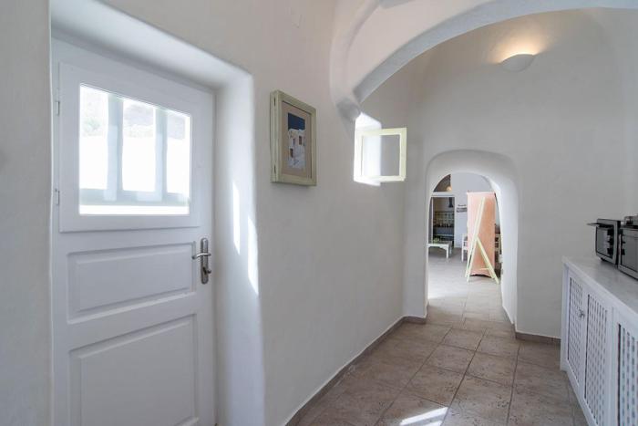 blue dolphins apartments and suites