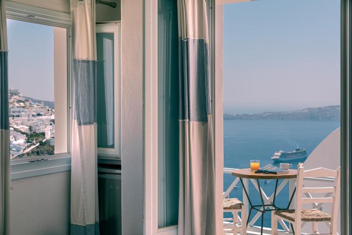 blue dolphins apartments and suites