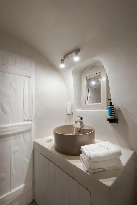 blue dolphins apartments and suites