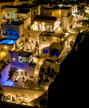 kamares apartments