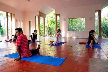 Shreyas Retreat,Sivanchetti Gardens,5 star