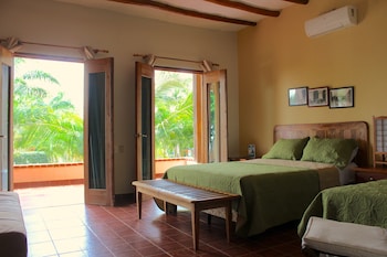 hotel punta franca