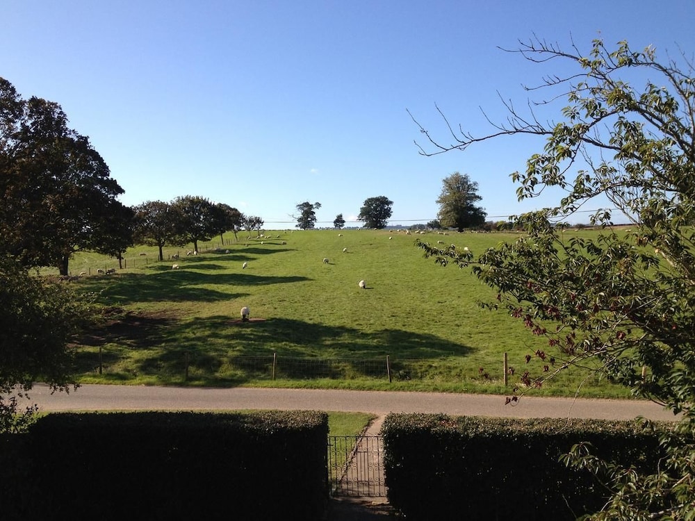 whitchurch farm guesthouse