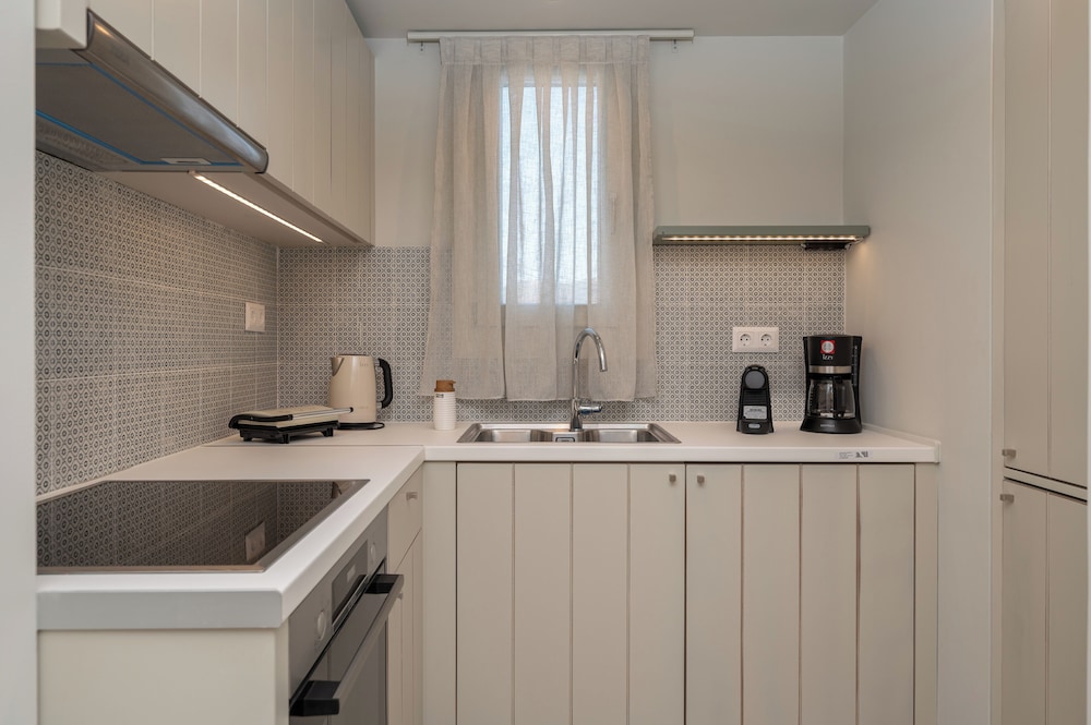 castello amorgos suites