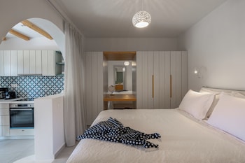 castello amorgos suites