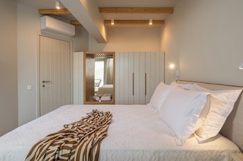 castello amorgos suites