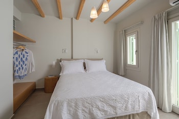 castello amorgos suites