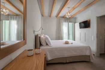 castello amorgos suites