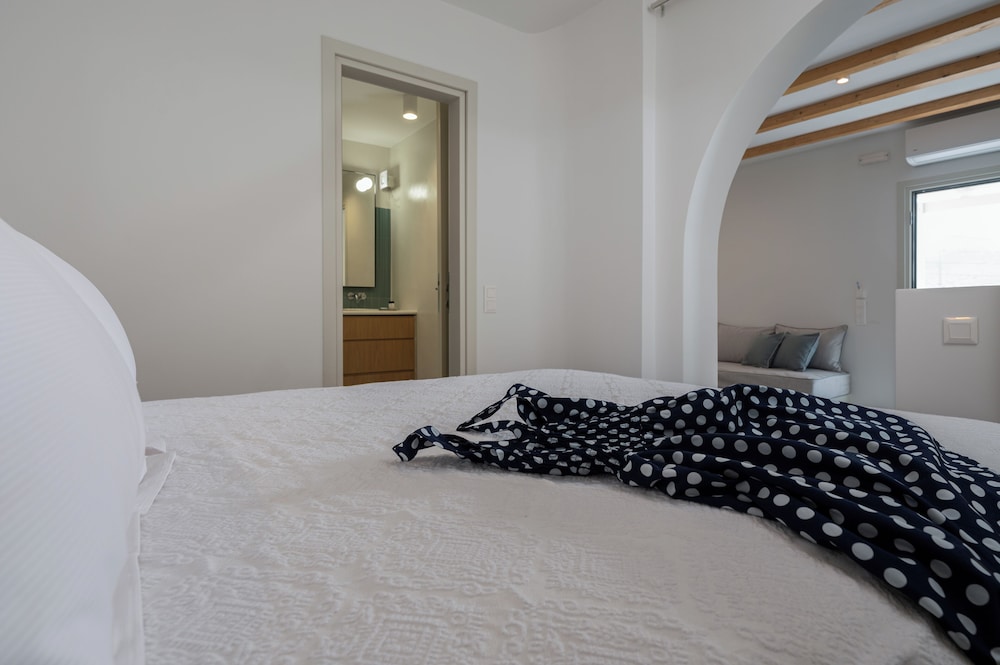 castello amorgos suites