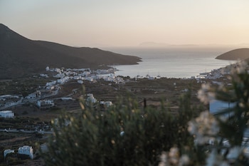 castello amorgos suites
