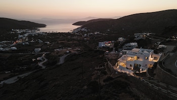 castello amorgos suites