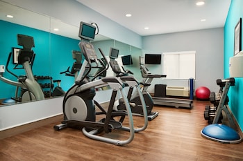 Holiday Inn Express Hotel & Suites Panama City-Tyndall By Ihg,Panama City>>Callaway,3 star