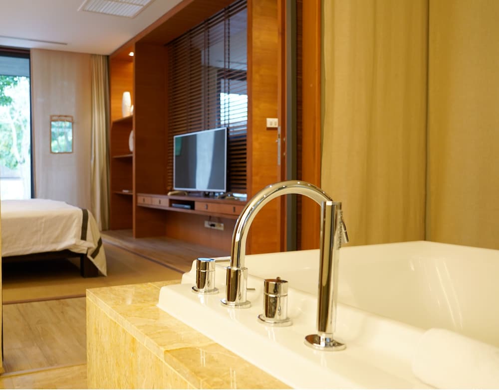 muthi maya forest pool villa resort