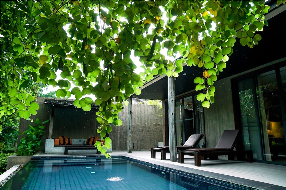 muthi maya forest pool villa resort