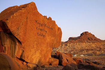 Twyfelfontein Country Lodge,Khorixas>>Damaraland,3 star