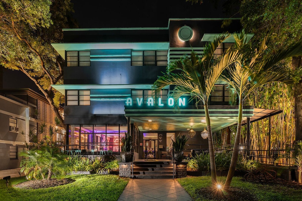 avalon hotel downtown st petersburg
