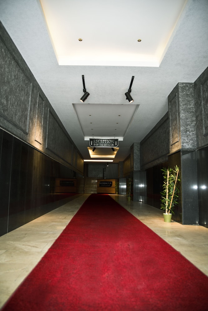 cevaher suit otel