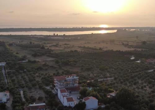 kaiafas lake hotel