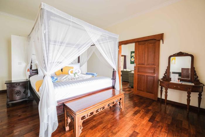 poinciana resort bali