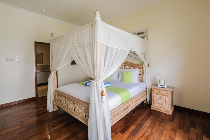 poinciana resort bali