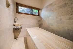 poinciana resort bali