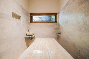 poinciana resort bali