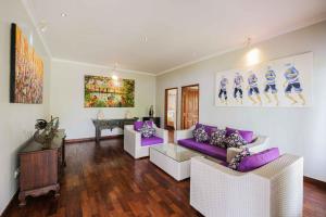 poinciana resort bali