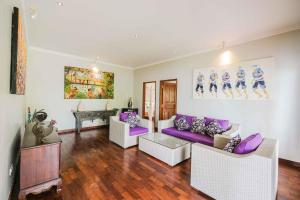 poinciana resort bali