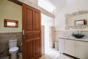 poinciana resort bali