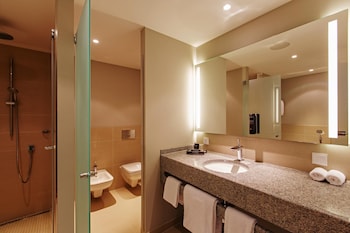 steigenberger airport hotel berlin