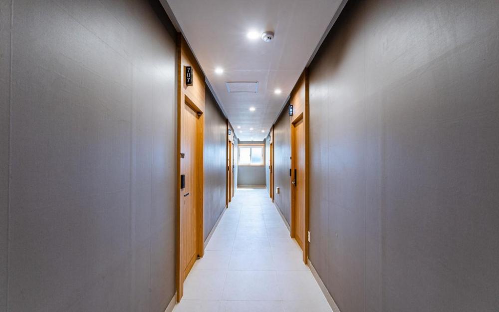 changwon palyongdong hotel leo