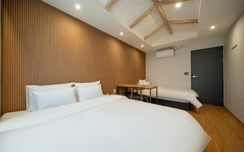 changwon sangnam dong hotel t t