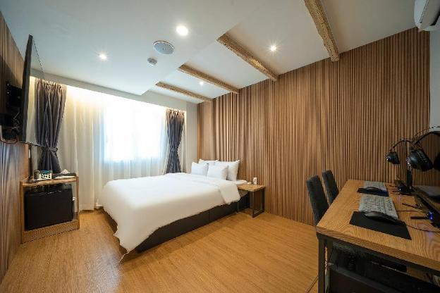 changwon sangnam dong hotel t t