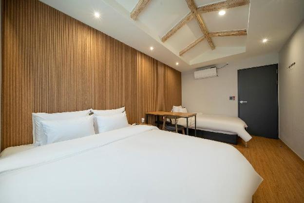 changwon sangnam dong hotel t t