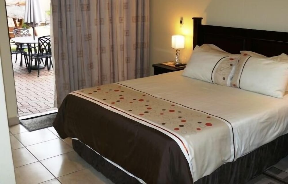 augusta villa st pio guest house