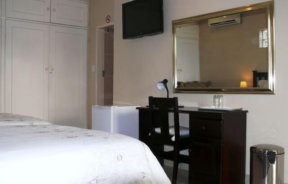 augusta villa st pio guest house