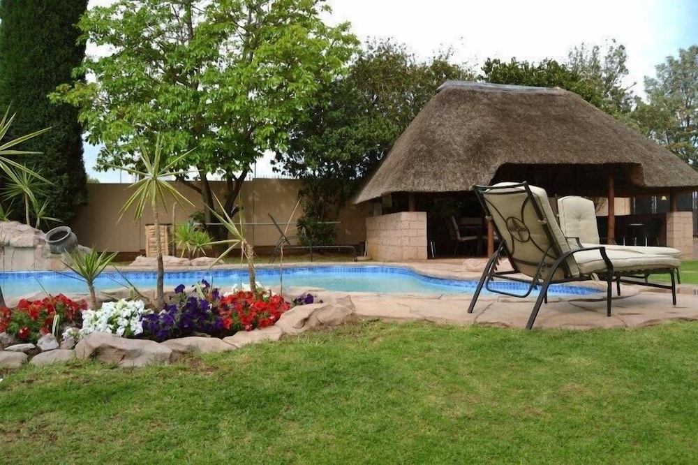 augusta villa st pio guest house