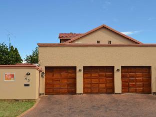 augusta villa st pio guest house