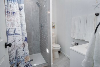 charming 4br 2ba only 5 mins downtown and riverwalk