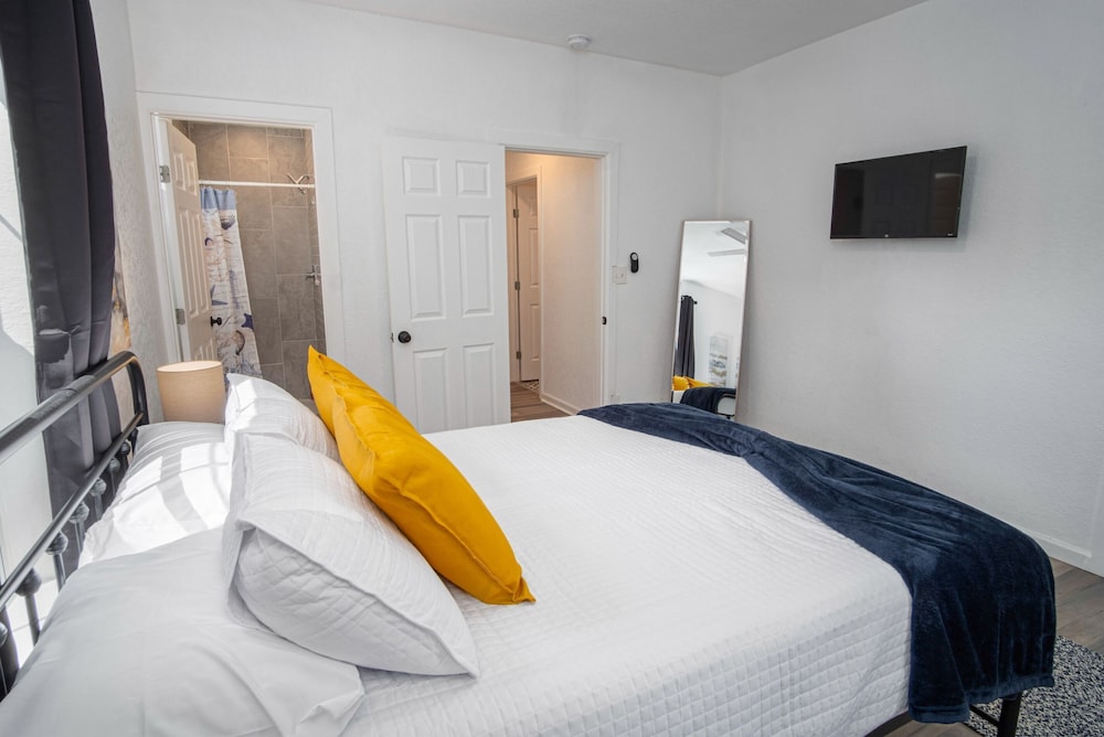 charming 4br 2ba only 5 mins downtown and riverwalk