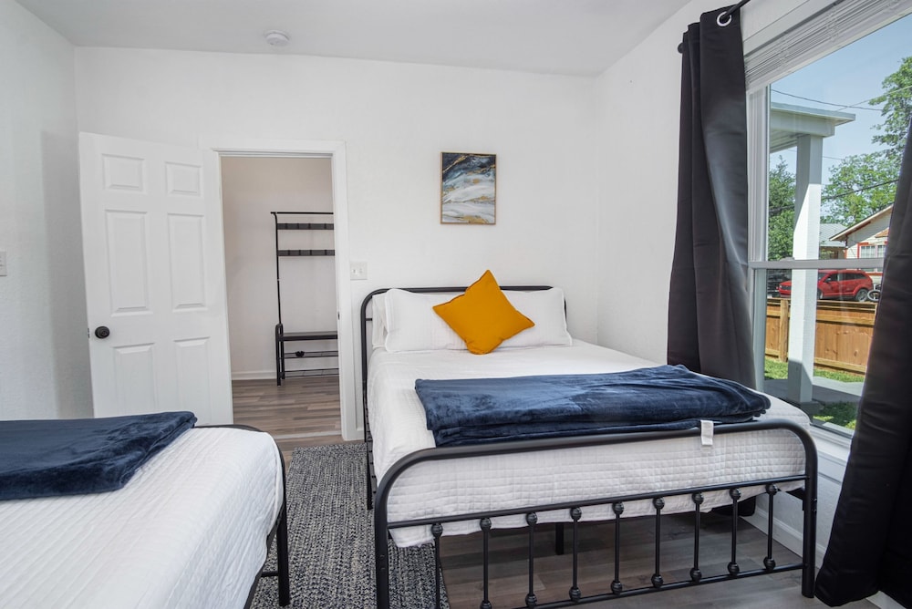 charming 4br 2ba only 5 mins downtown and riverwalk